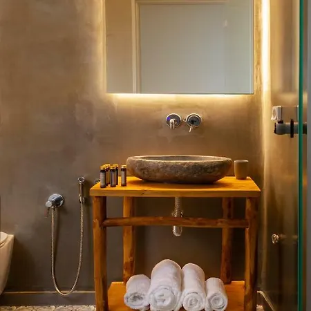 Irene B&B 산토리니