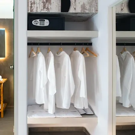 Irene B&B 산토리니