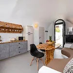Irene 4* Fira (Santorini)