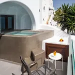 Irene Fira (Santorini)