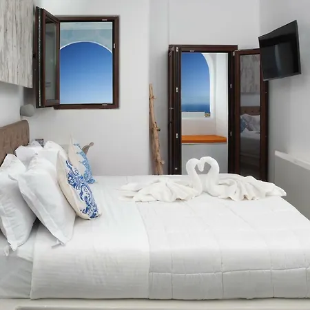 Couette-café Irene Fira (Santorini)
