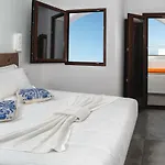 Irene Fira (Santorini)