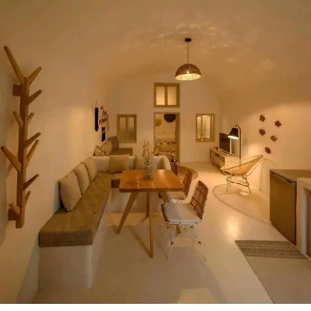 Irene 4* Fira (Santorini)