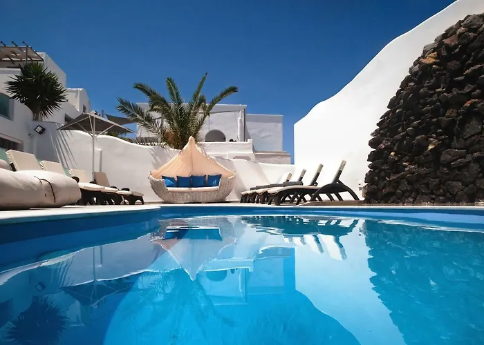 Irene Fira (Santorini)